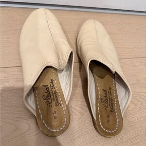 Sabah Women's Cream Mules